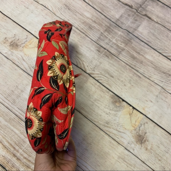 Maggie B Red Patterned Quilted Purse - Picture 4 of 14